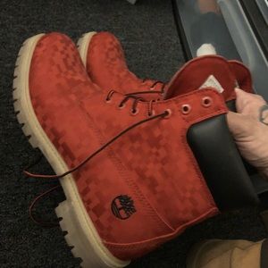 red digital camo timberlands